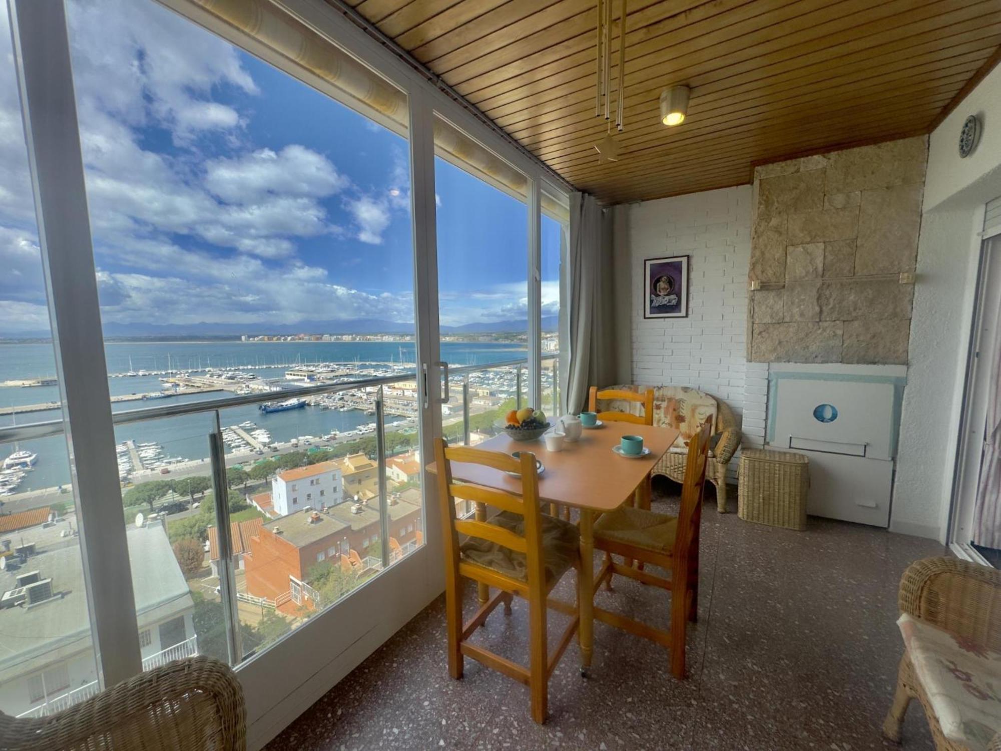 Apartment Monaco Roses