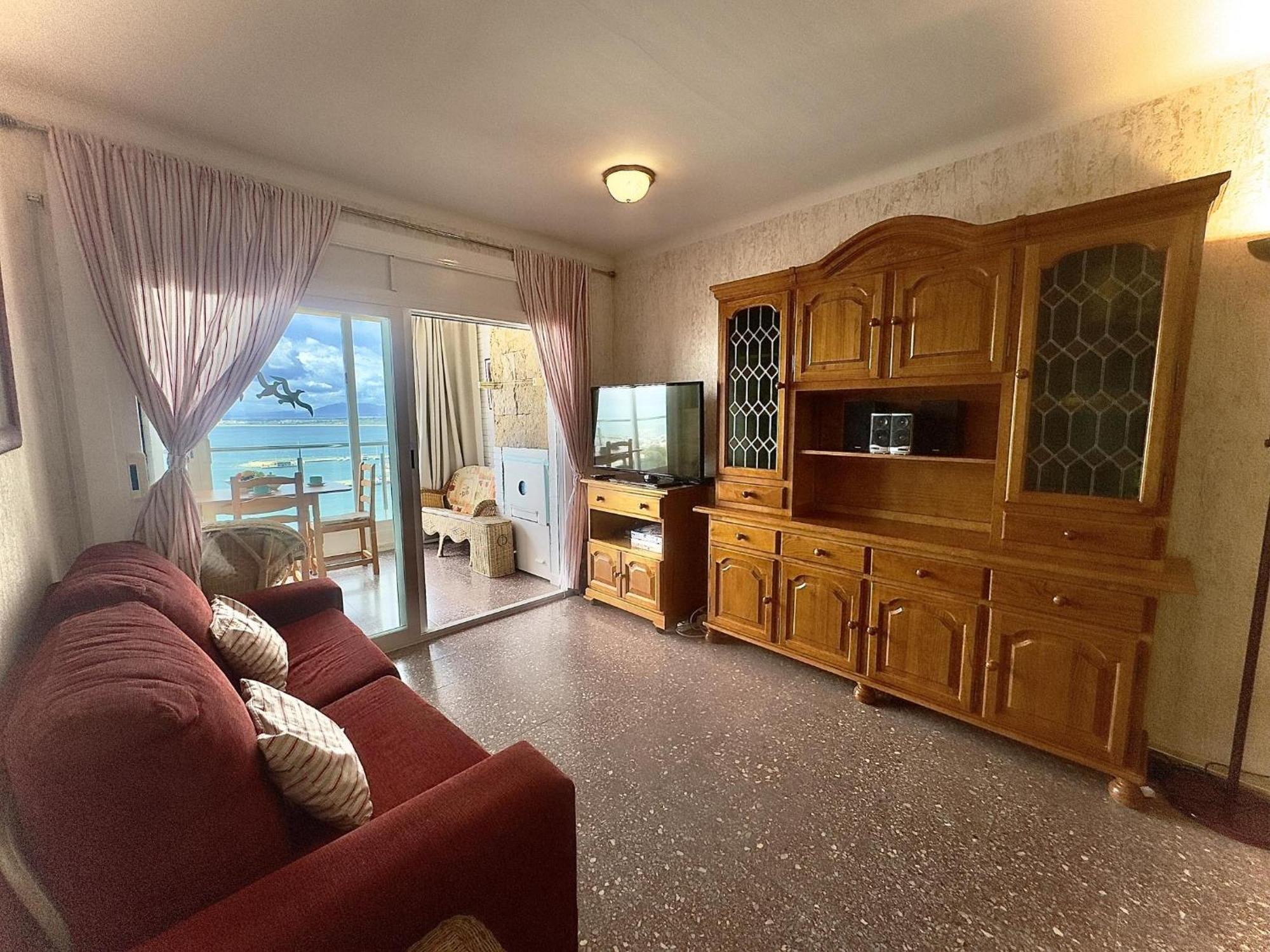 Monaco Apartment Roses